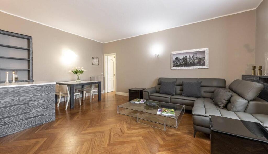 Milan Royal Suites - Centro Cadorna Exteriér fotografie