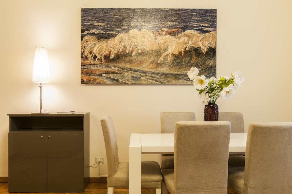 Milan Royal Suites - Centro Cadorna Pokoj fotografie